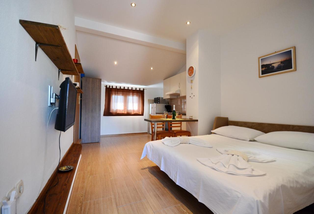 Studio Apartment Martin Zadar Exterior foto